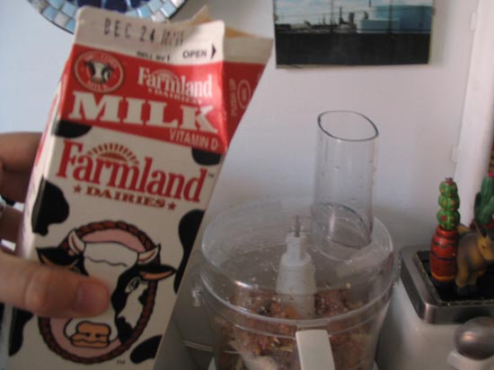 Thanksgiving Muffins: Milk